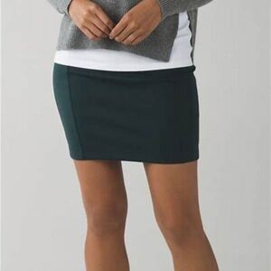 NWT $118 Size 8 Lululemon &go Cityfarer Stretchy Skirt Dark Fuel Green Bodycon